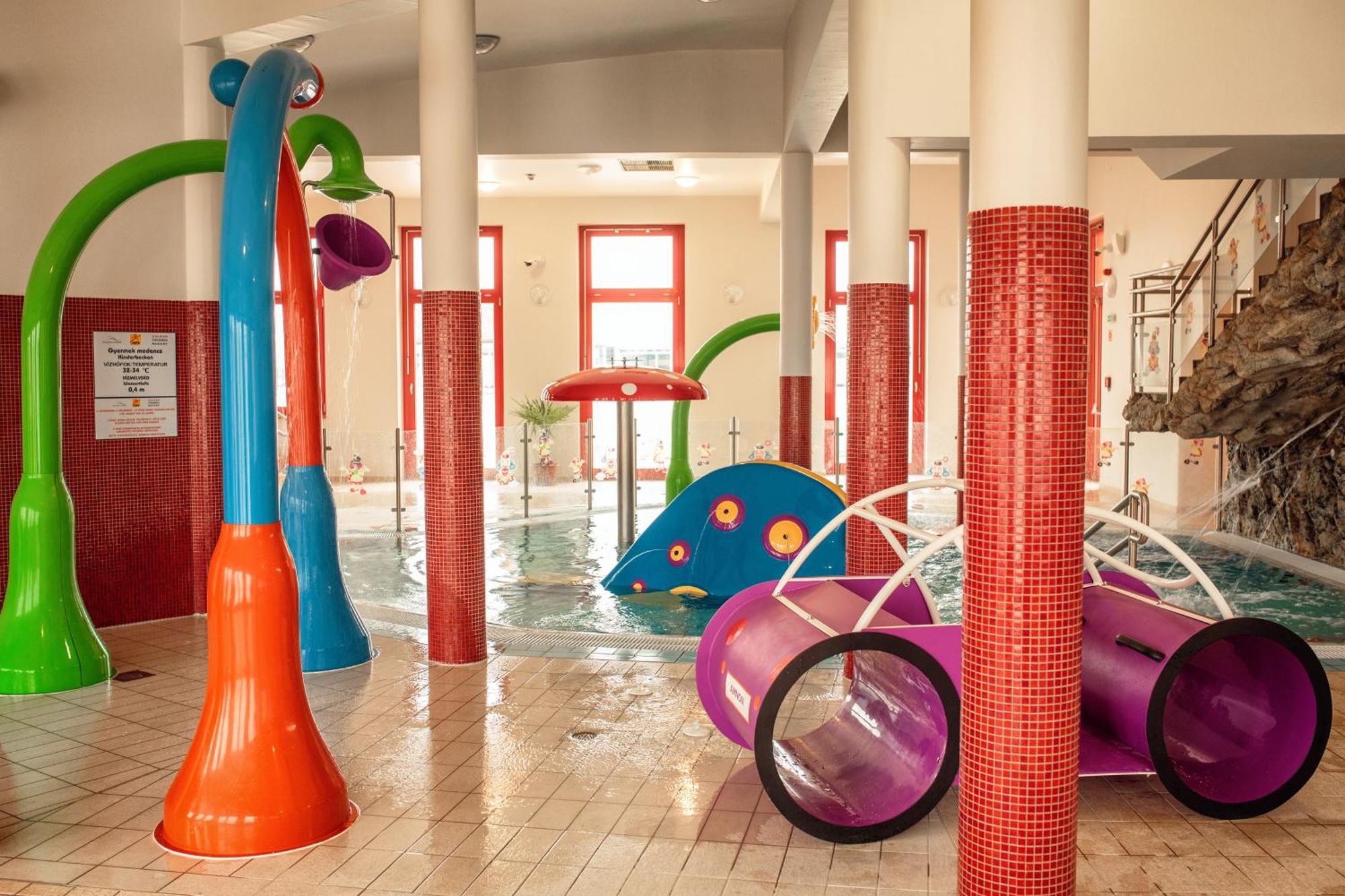 Vulkan Wellness Hotel & Camping Celldömölk Buitenkant foto