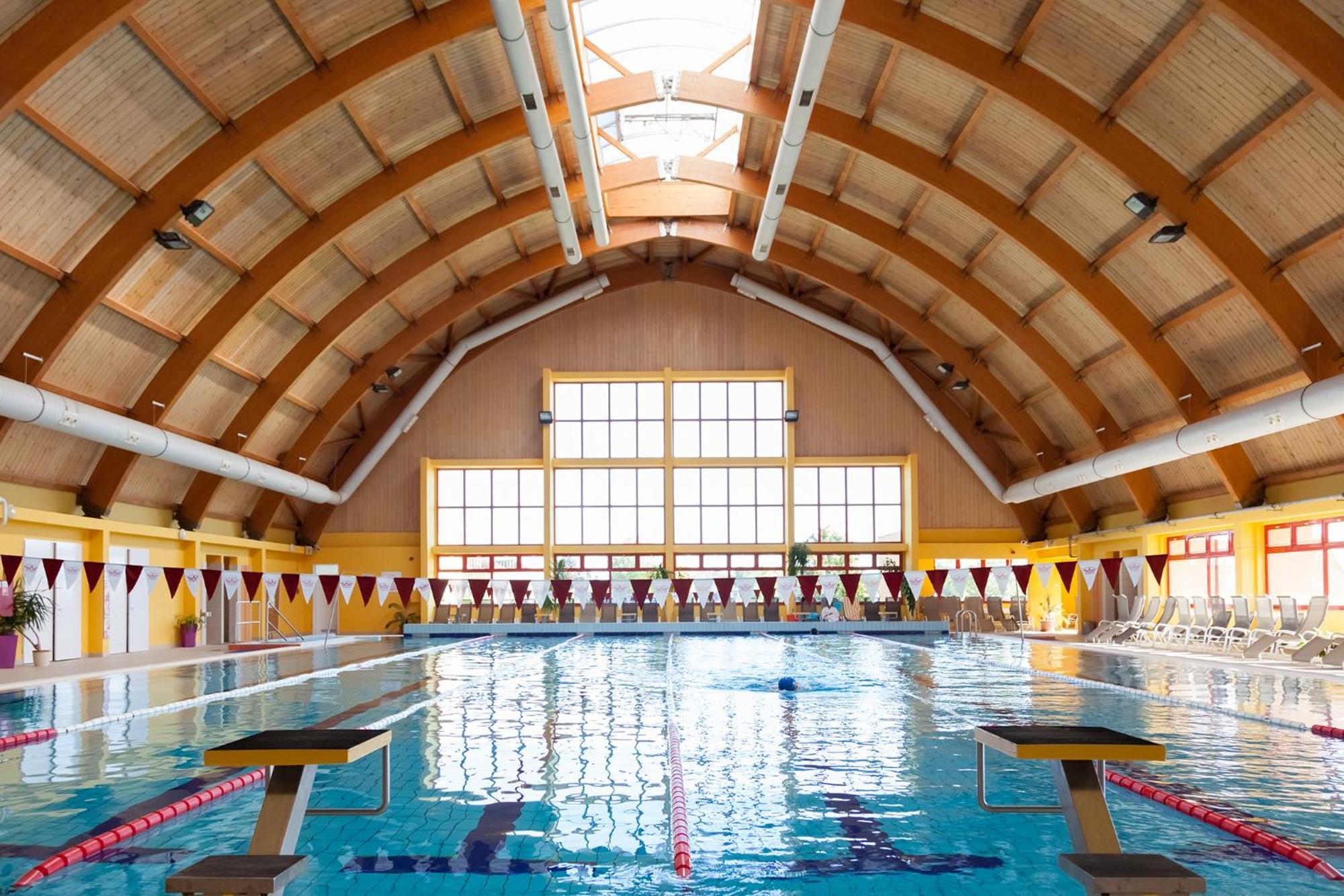 Vulkan Wellness Hotel & Camping Celldömölk Buitenkant foto